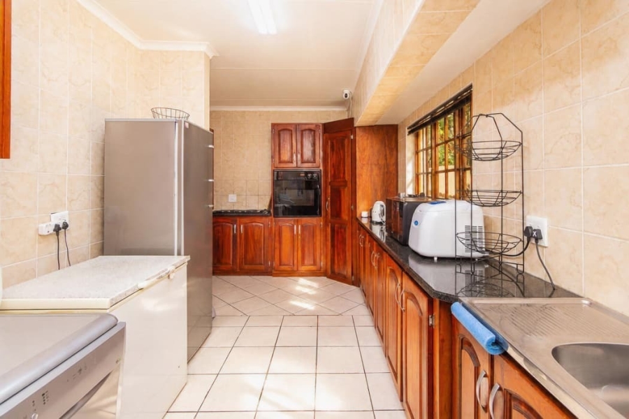 4 Bedroom Property for Sale in Safari Gardens North West